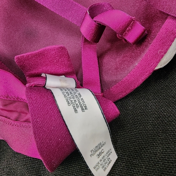 Victoria's Secret PLUNGE 36C - Picture 3 of 7